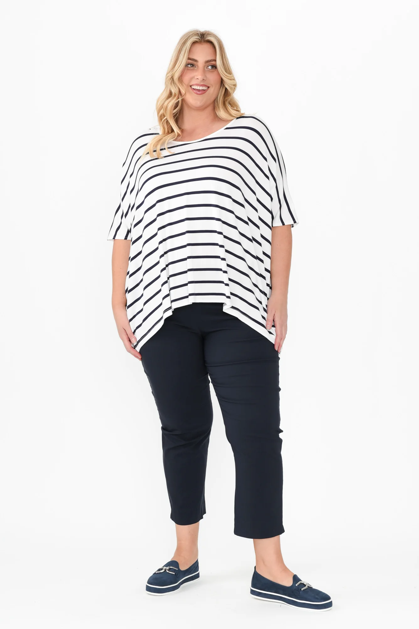 Cody Navy Stretch Capri Pants - Image 11